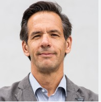 Dr. Oliver Langer