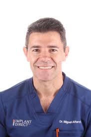 Dr. Miguel Alfaro