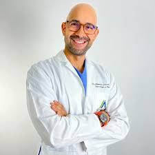 Dr. Alejandro Saavedra