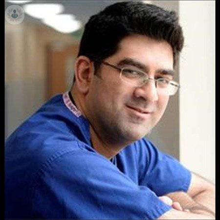 Dr Naveed Razvi