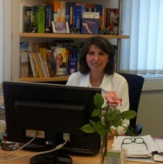 Dr. Andrea Marchhart