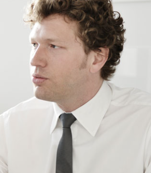 Dr. Stephan Domayer