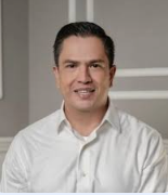 Dr. Cesar Aguilar