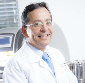Dr. Carlos Camacho