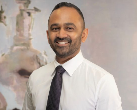 Dr Shiva Rayar