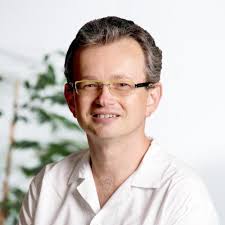 Dr. Tomáš Pospíšil