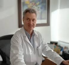 Dr. Santiago Arango Vélez