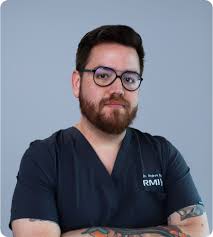 Dr. Andrés Soto