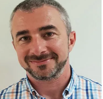 Dr. Michael Radulescu