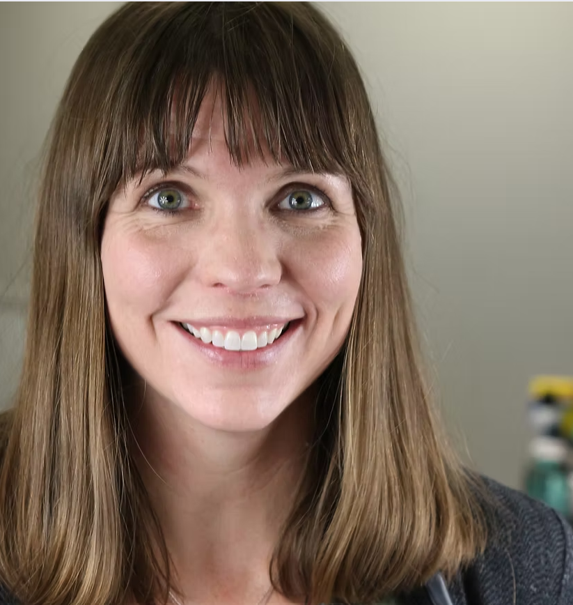 DR. JENNIFER PARSONS