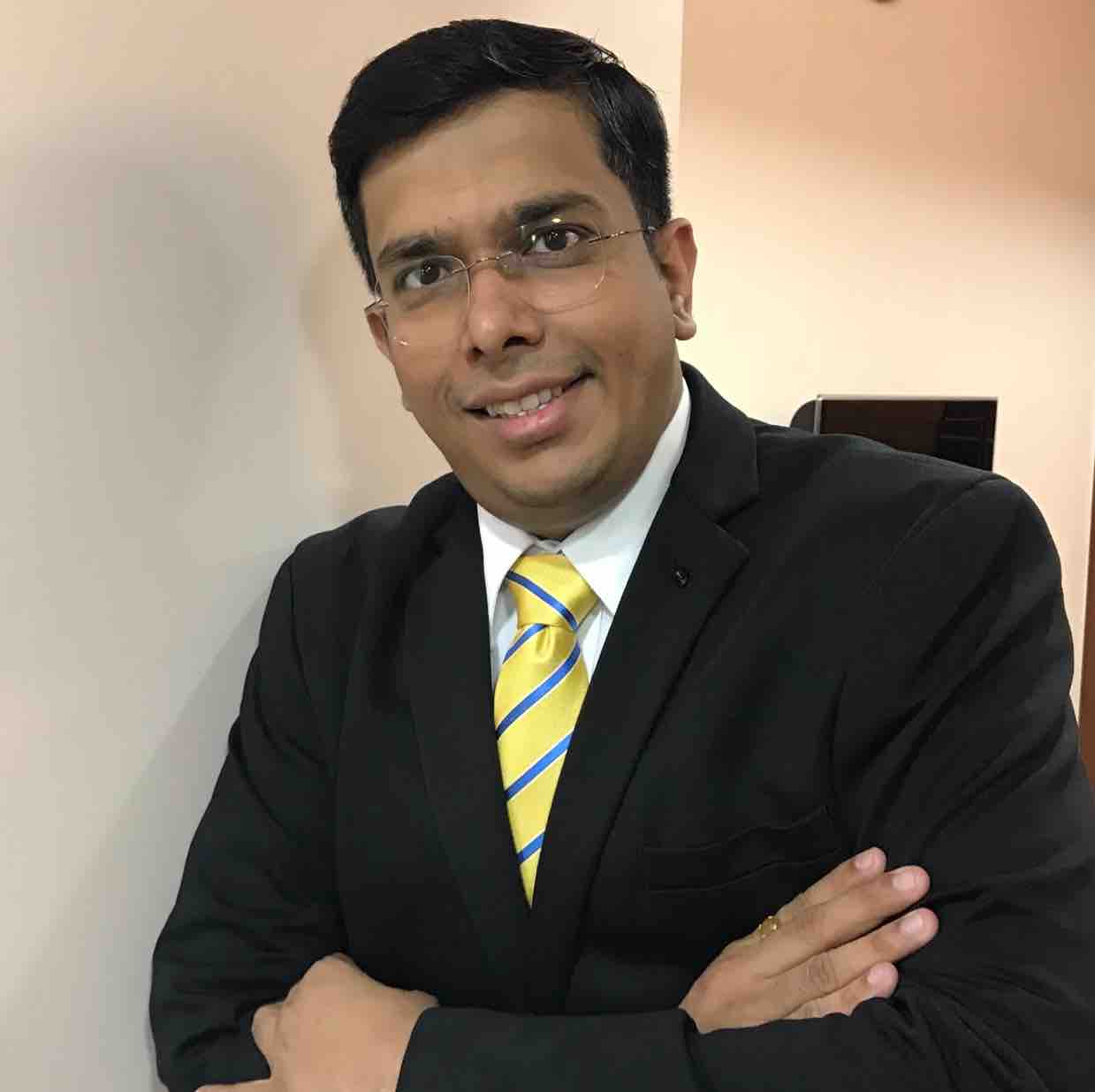 Dr. Siddharth Vinod Lakhani