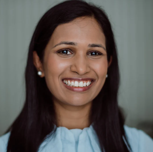 Dr Nisha Prabaharan