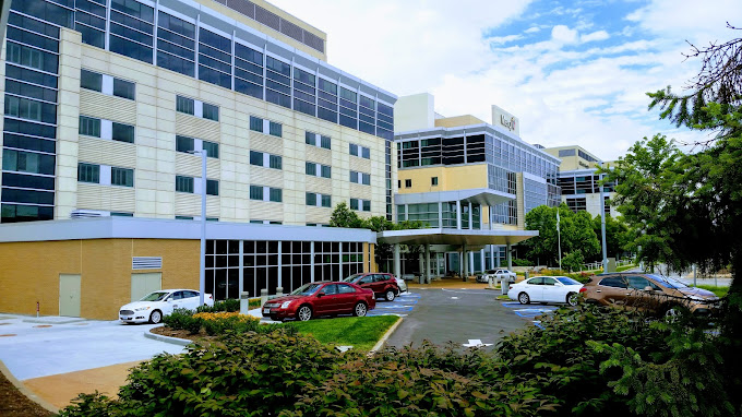 Mercy Emergency Department - Mercy Hospital St. Louis
