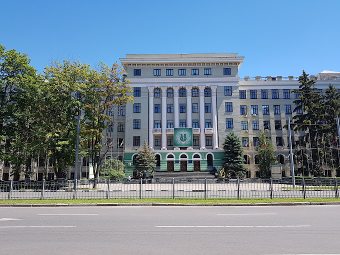 Kharkiv National Medical University