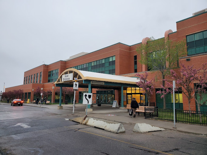 Peter Lougheed Centre