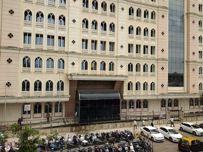 Saifee Hospital