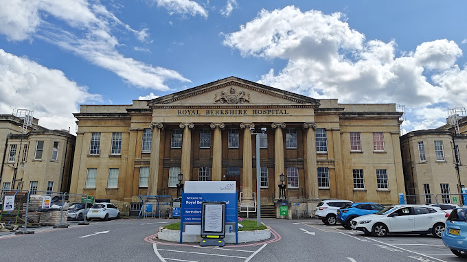 Royal Berkshire Hospital (north entrance)