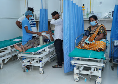 Apollo emergency hospital jehanabad Kanaudi