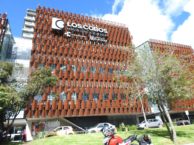 Los Cobos Medical Center