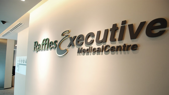 Raffles Specialist Centre - 莱佛士专科医疗中心